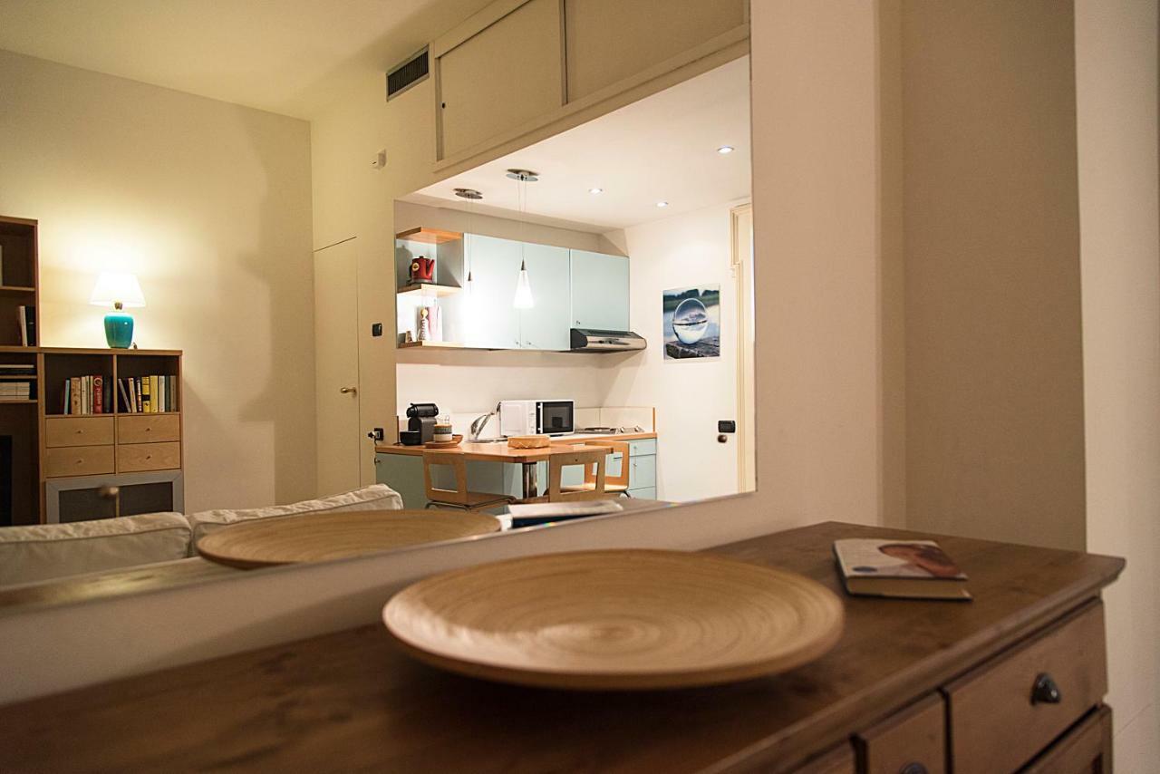 Elegant Apartment In Sant'Ambrogio Mailand Exterior foto