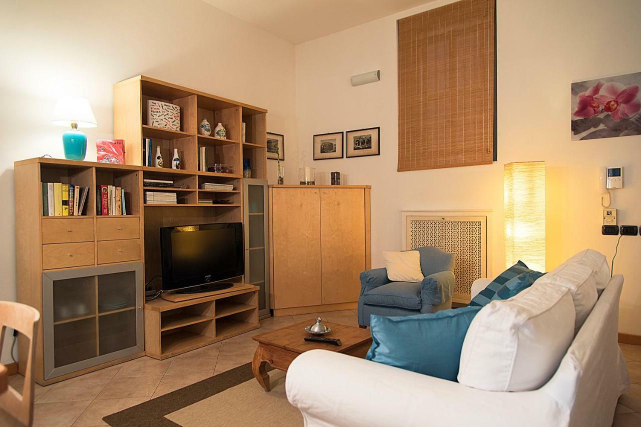 Elegant Apartment In Sant'Ambrogio Mailand Exterior foto