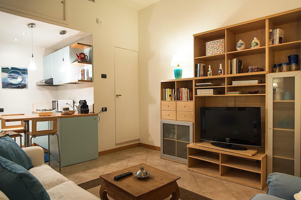 Elegant Apartment In Sant'Ambrogio Mailand Exterior foto